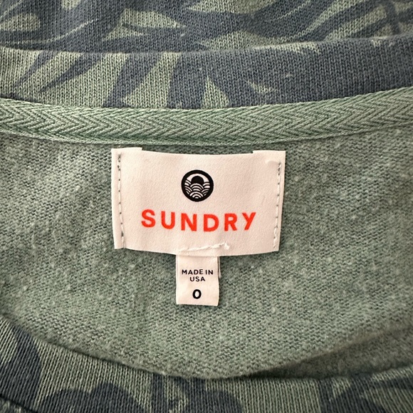 Sundry Tropical Sweatshirt in Spruce - Picture 6 of 7
